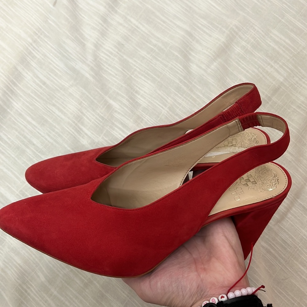 VINCE CAMUTO/Elegant Red Slingback Heels/ VELVET MATERIAL/ Size 8.5